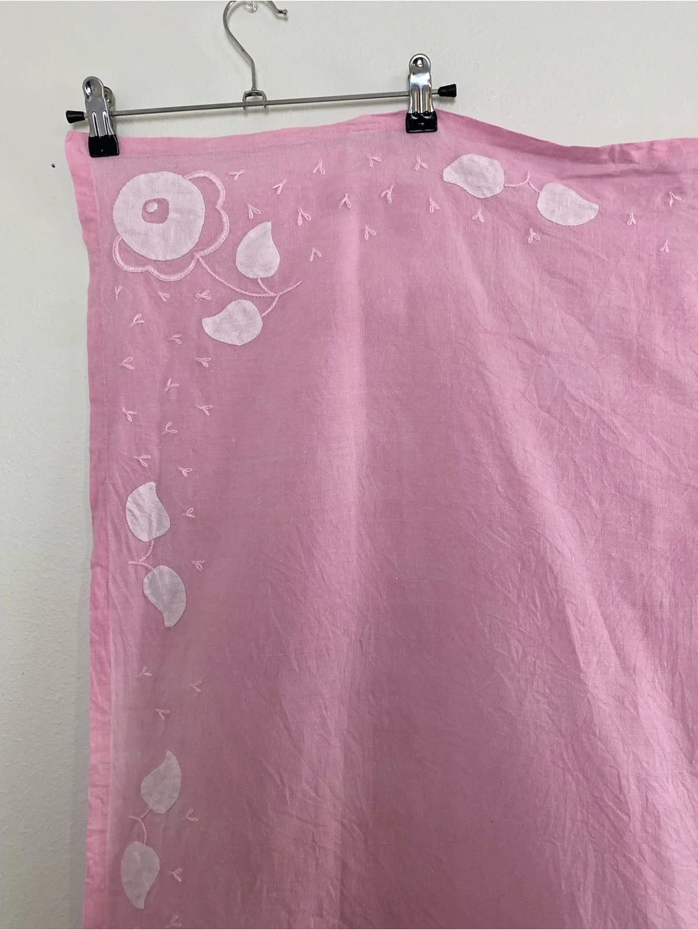 Vintage embroidered pink